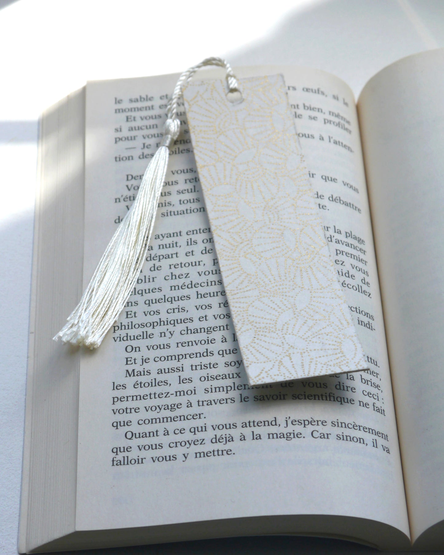 Marque-page en papier japonais - Eventail blanc et or