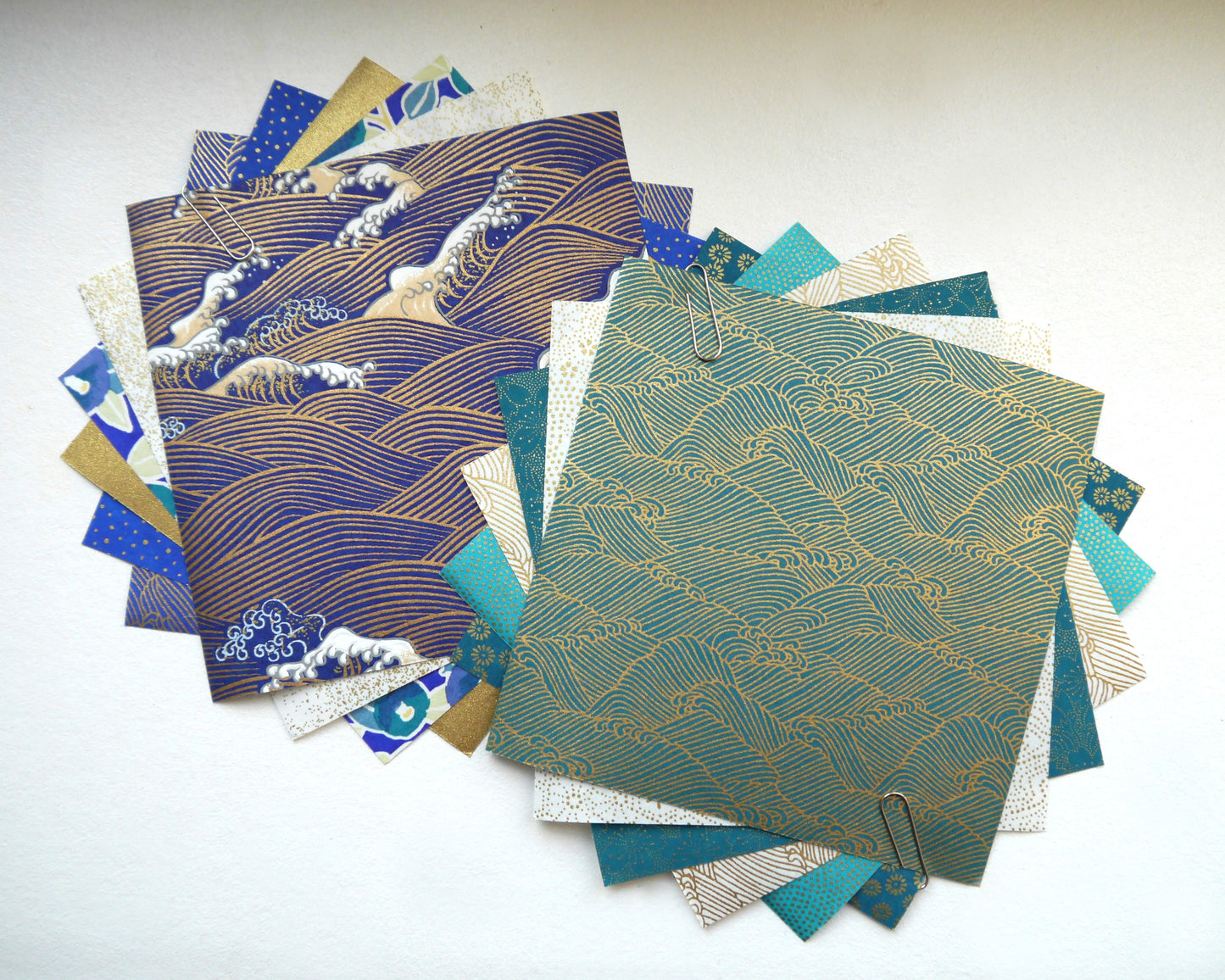 Kit of 7 Japanese origami papers - "Peacock" - Duck blue, white, gold