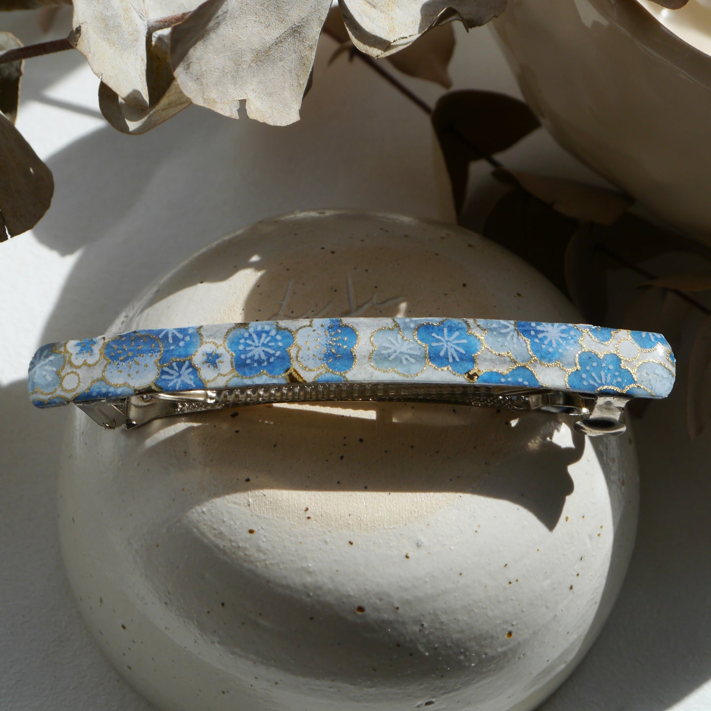 Grande barrette cheveux à clip en papier japonais - Fleurs bleues