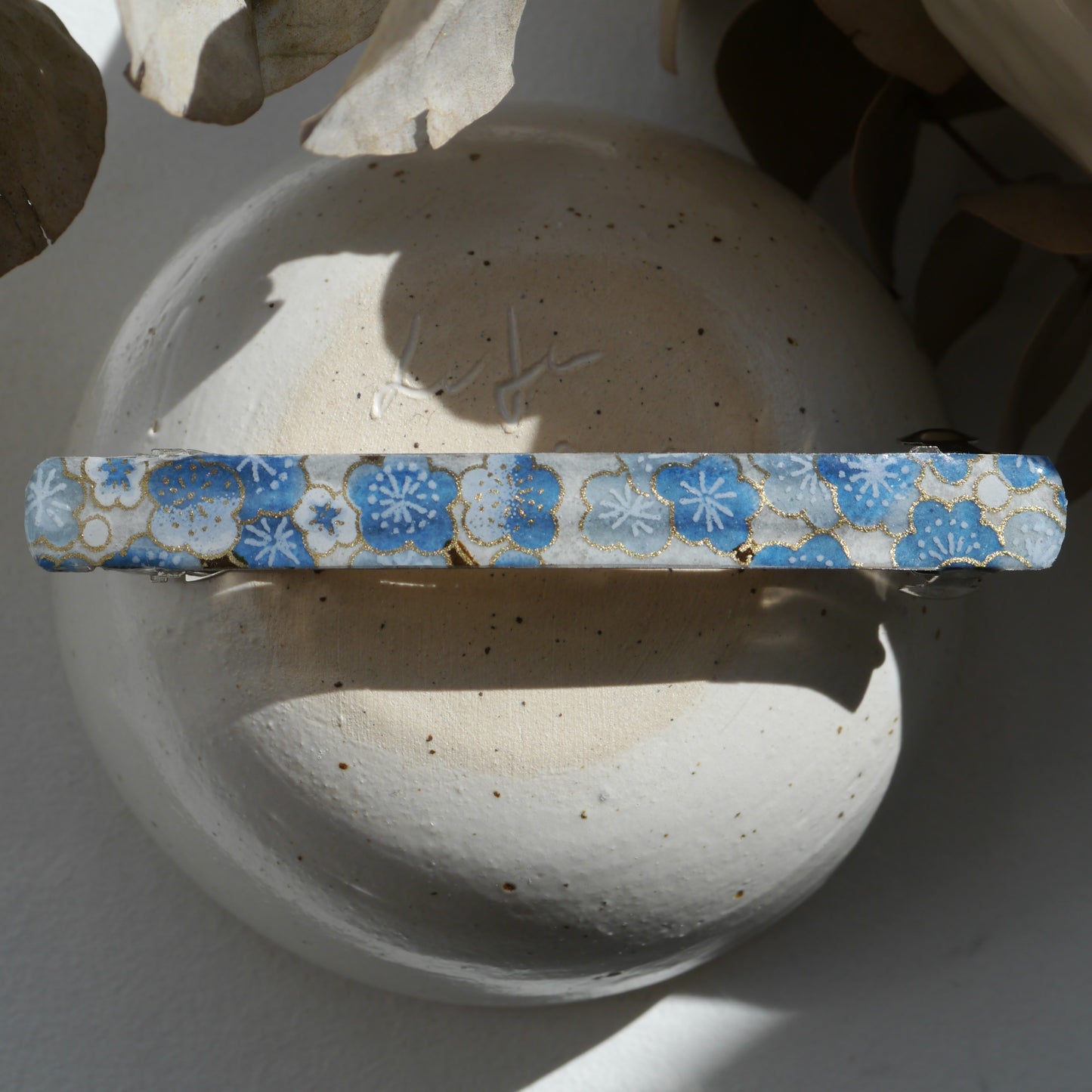Grande barrette cheveux à clip en papier japonais - Fleurs bleues