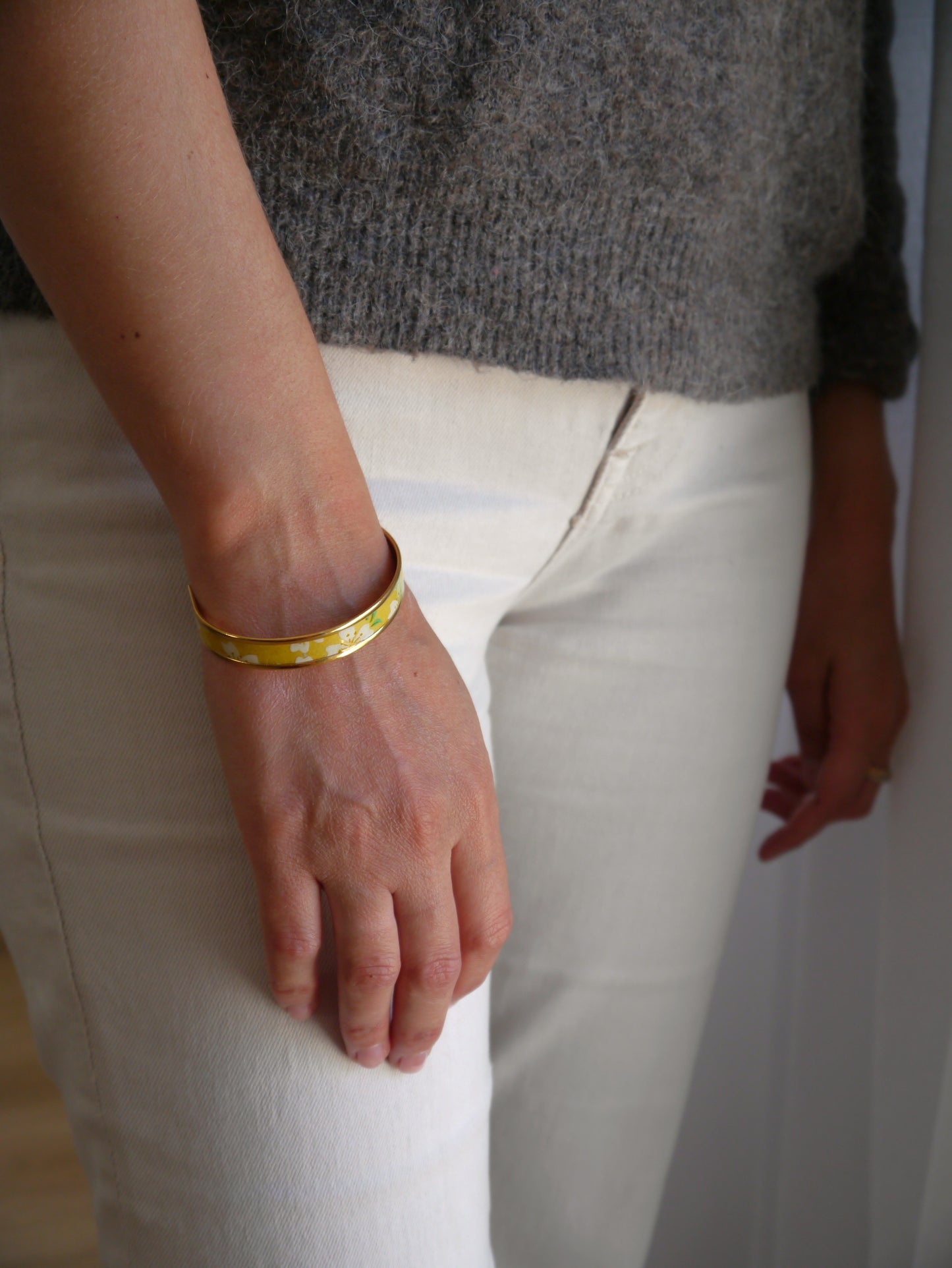 Bracelet jonc en papier japonais - Fleurs jaunes