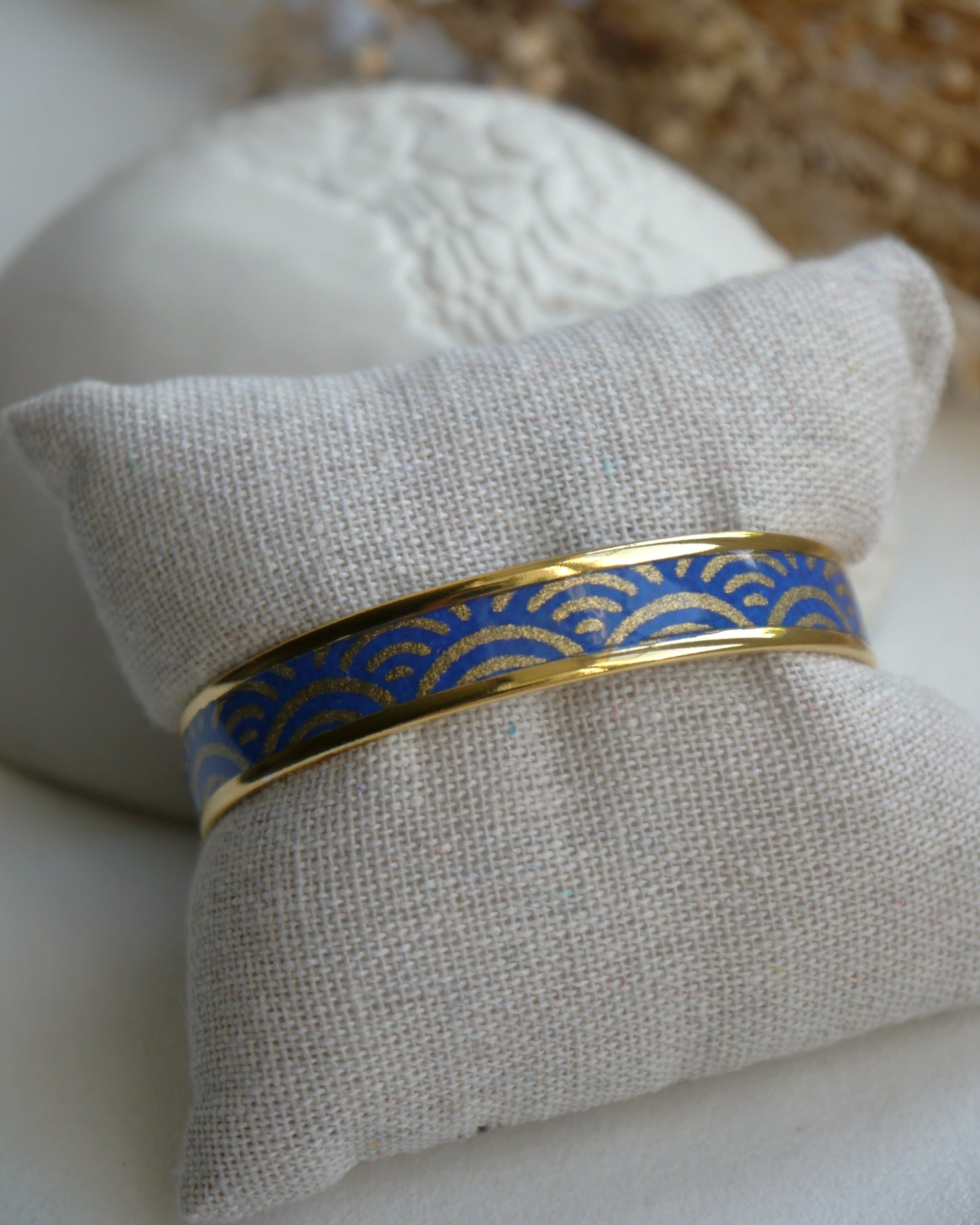 Bracelet jonc en papier japonais - Vagues dorées