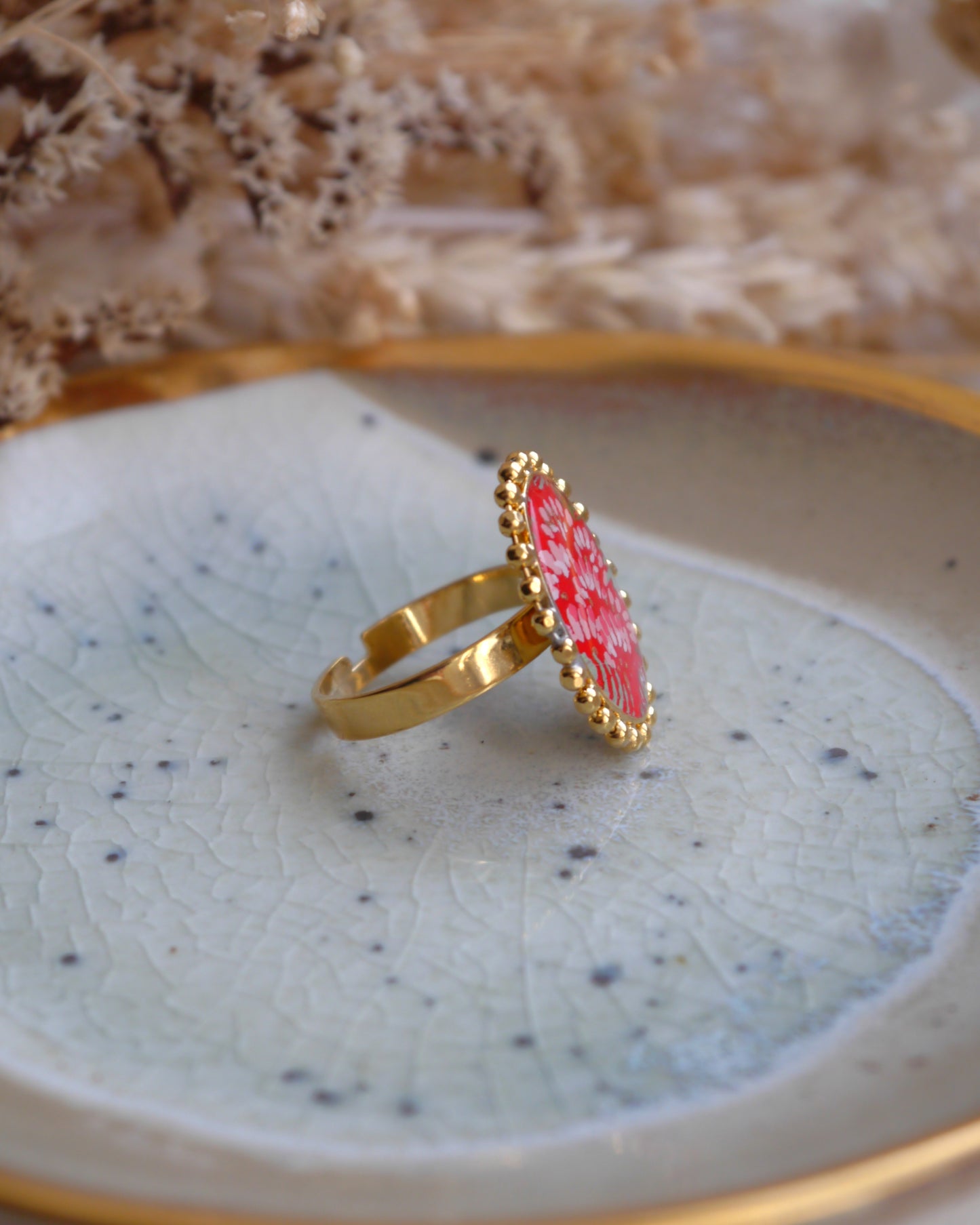 Bague médaillon en papier japonais - Hortensia carmin