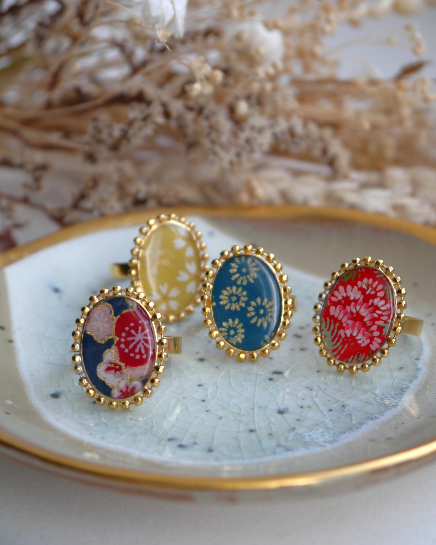 Bague médaillon en papier japonais - Noire et or