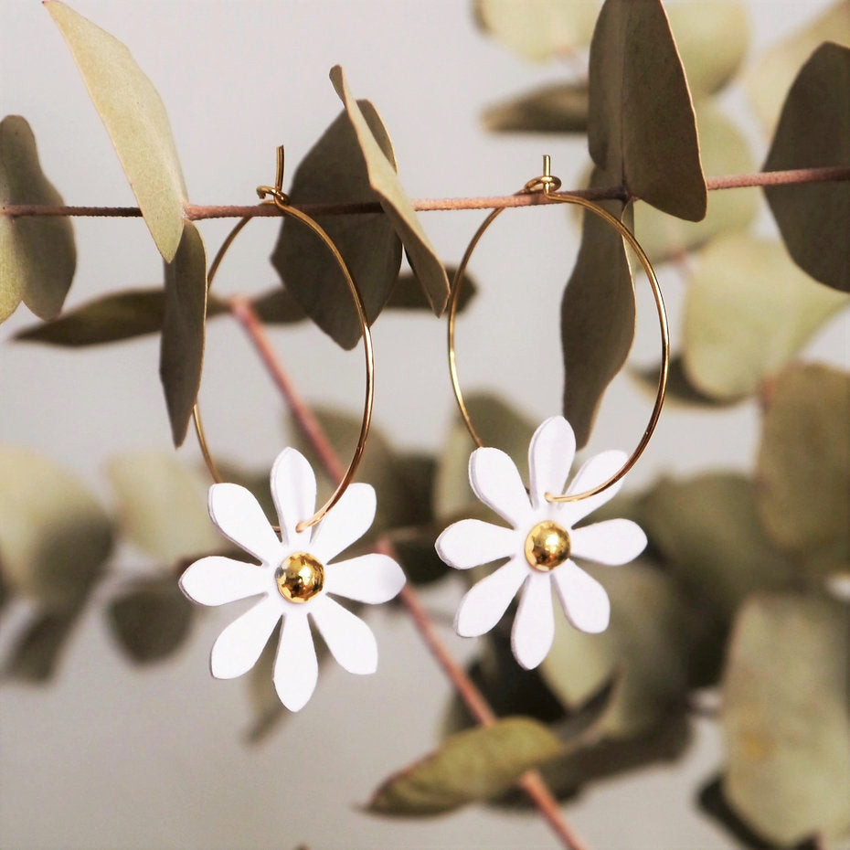 Earrings - White daisy hoops