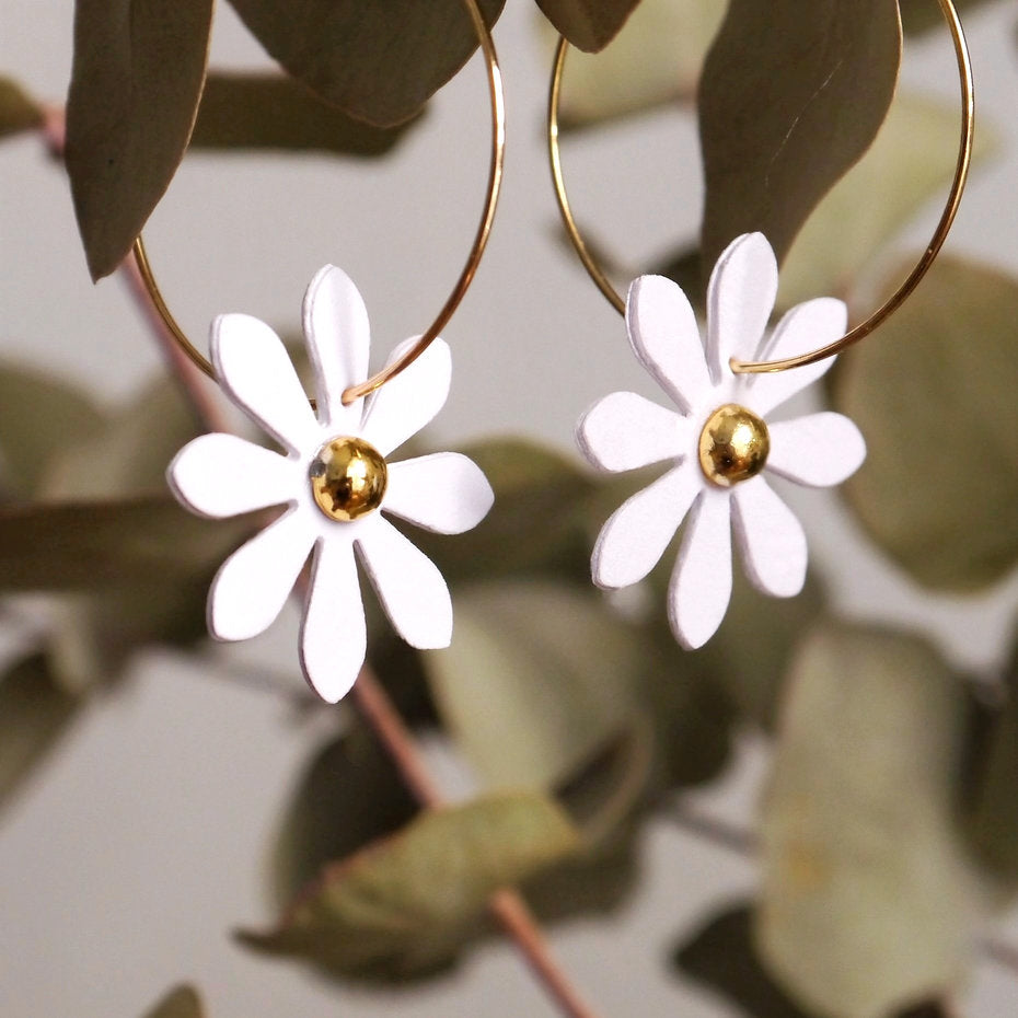 Earrings - White daisy hoops