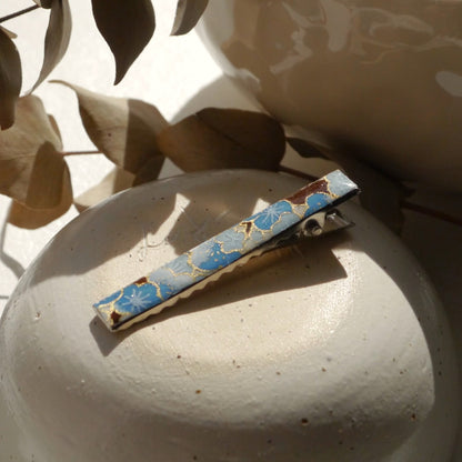 Small Japanese paper hair clip - Blue flowers