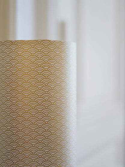 Japanese paper floor lamp - Golden waves