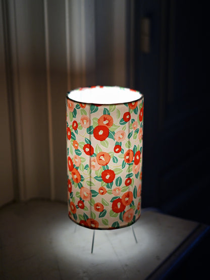 Lampe sur pieds en papier japonais - Camélia