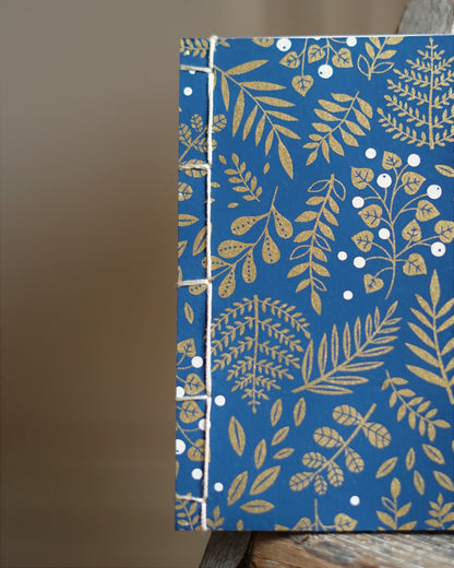 Small Japanese notebook - Blue/gold berries