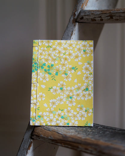 Petit carnet japonais - Fleurs jaunes