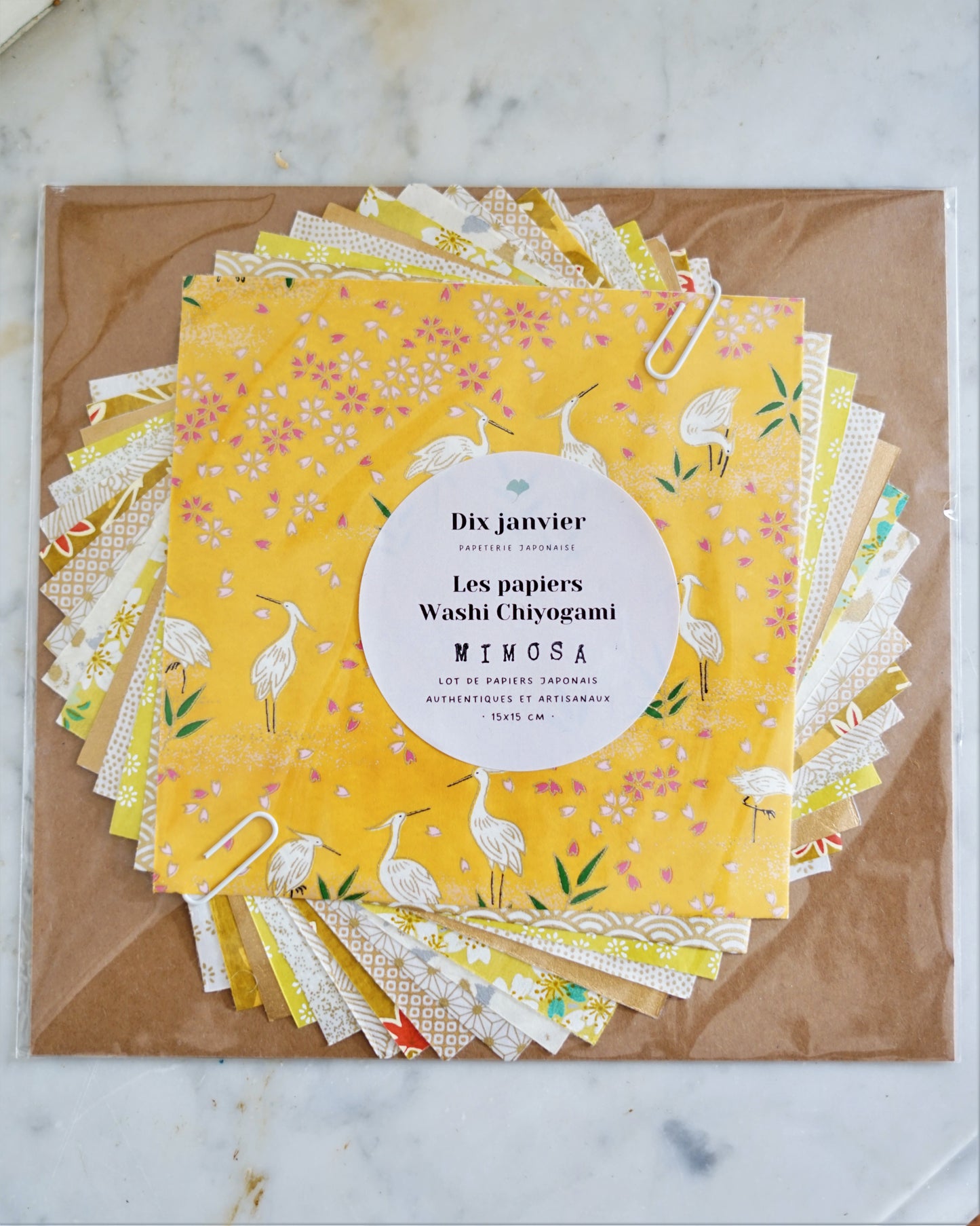 Kit de 16 papiers origami japonais - "Mimosa" - Jaune, moutarde, blanc, doré