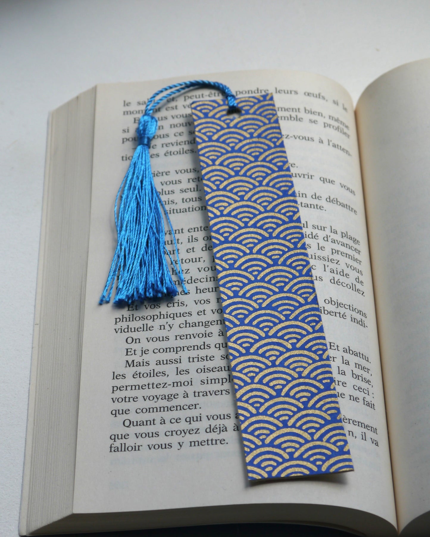 Marque-page en papier japonais - Vagues bleues nuit