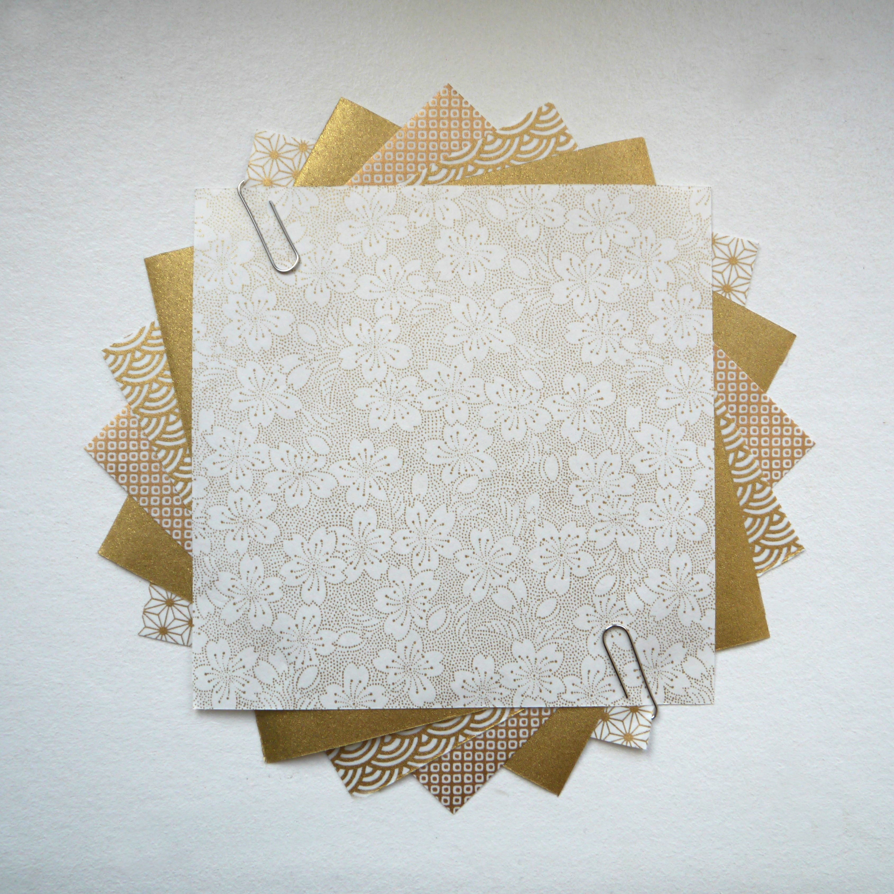 Lot De 100 Feuilles De Papier Origami Doré Et Argenté 10x10 Cm - Brillant, Pliable, Pour Loisirs Créatifs, Scrapbooking