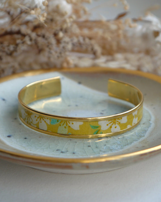 Bracelet jonc en papier japonais - Fleurs jaunes