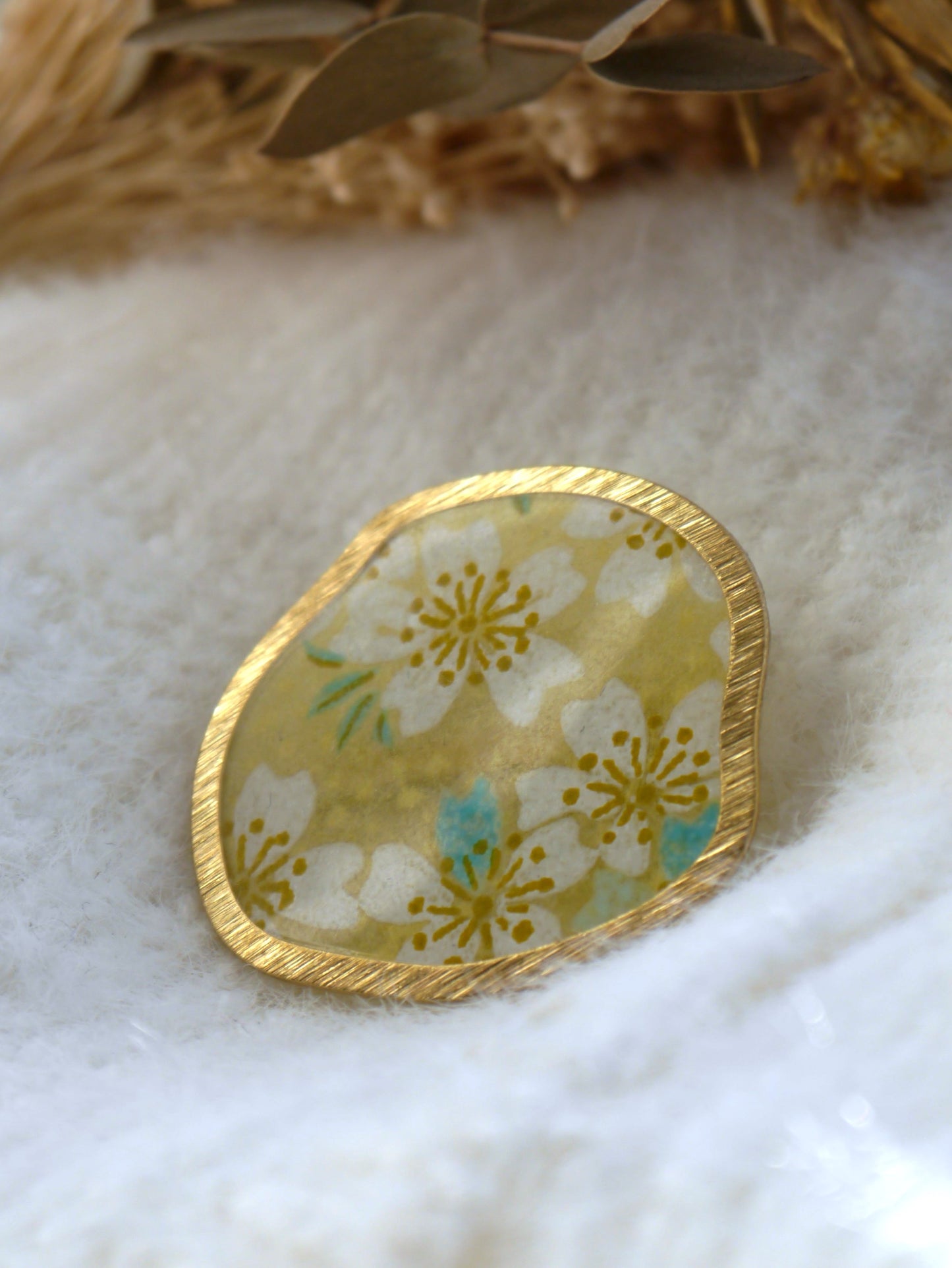 Japanese paper brooch - Yellow flowers