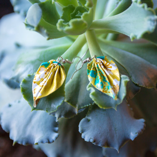 Origami earrings - Small leaves