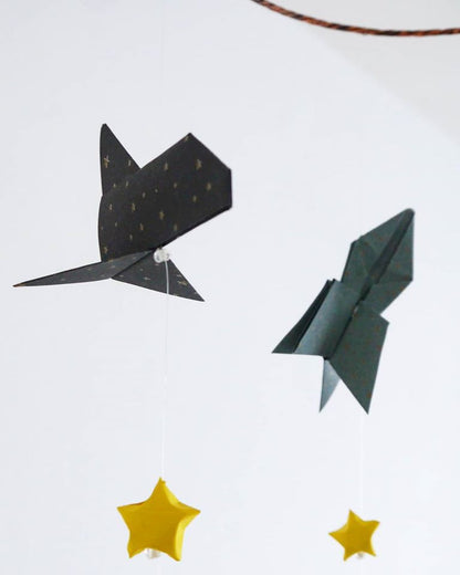 Origami baby mobile - Head in the stars